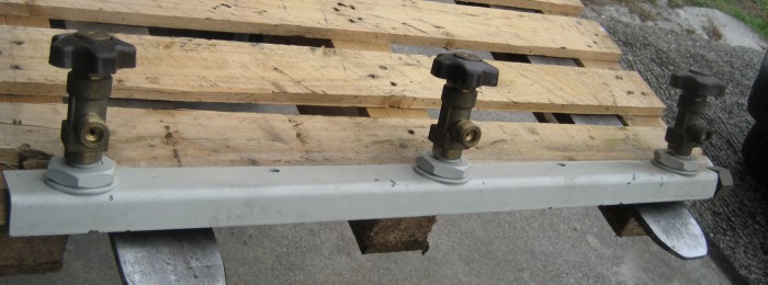 Colector de gas de tres clavijas - Plastin Gold